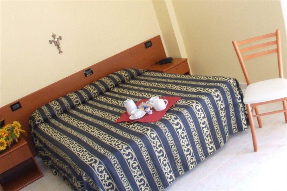 Hotel Il Chierichetto San Giovanni Rotondo Luaran gambar