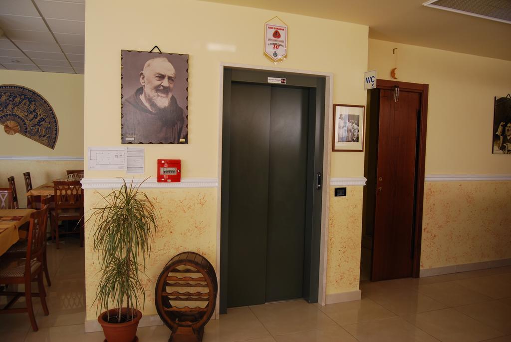 Hotel Il Chierichetto San Giovanni Rotondo Luaran gambar